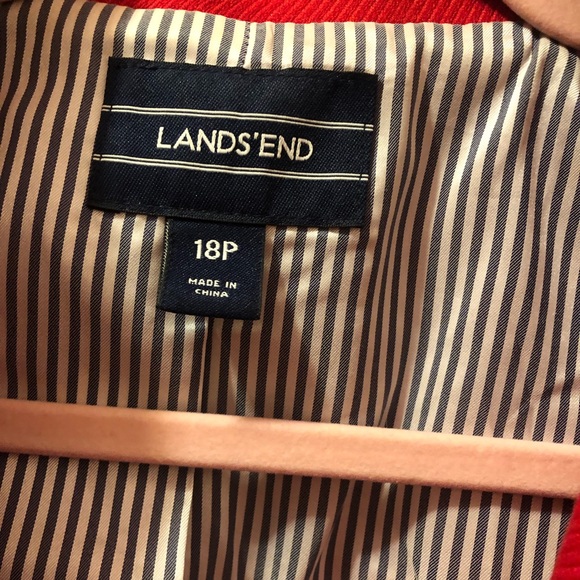 Lands End Cropped Red Jacket - Picture 4 of 8